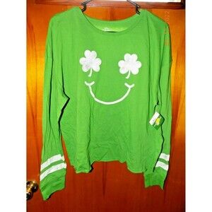 New women's juniors size XXL 19 St. Patrick's Day shirt